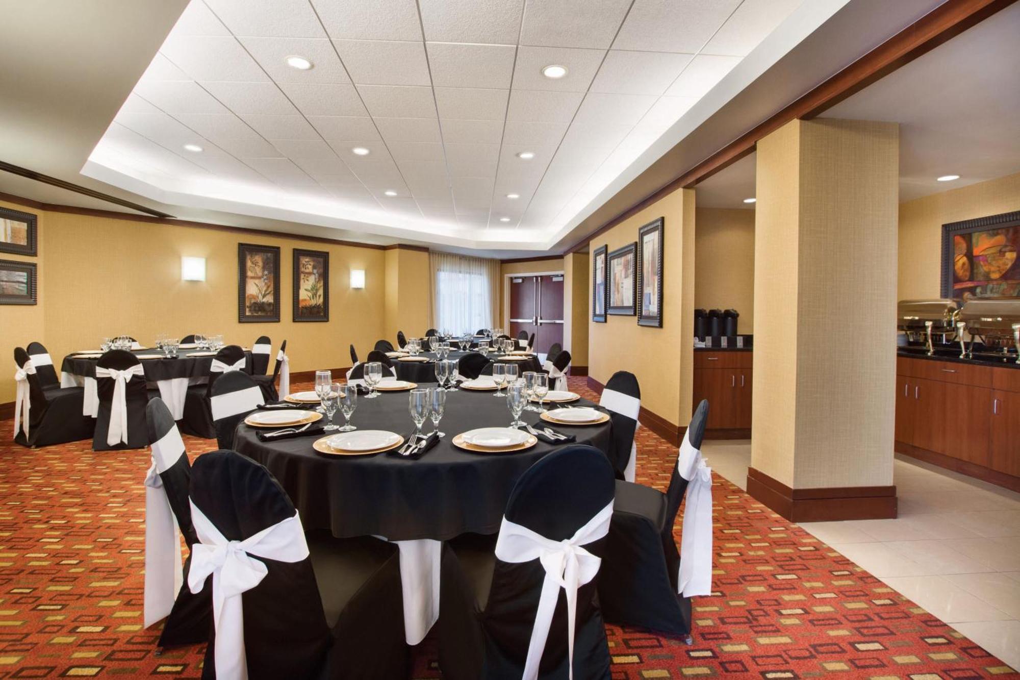 Courtyard By Marriott Oklahoma City Downtown Esterno foto