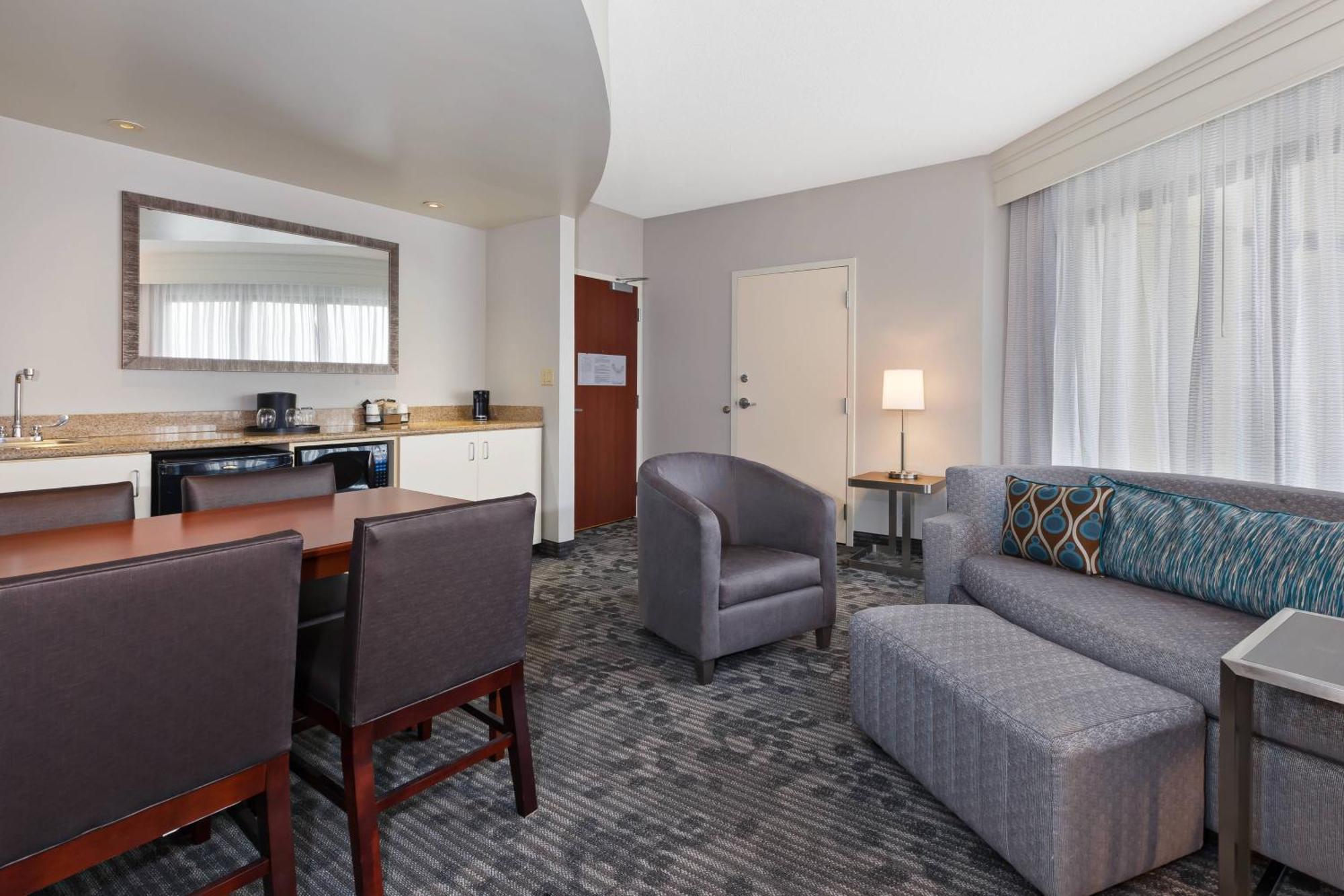 Courtyard By Marriott Oklahoma City Downtown Esterno foto