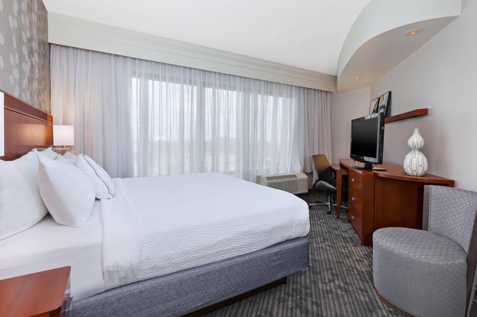 Courtyard By Marriott Oklahoma City Downtown Esterno foto